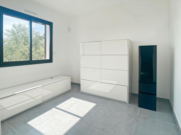 Prades-le-Lez (34730) Maison contemporaine 5 pièces, 3 chambres à Prades-le-Lez