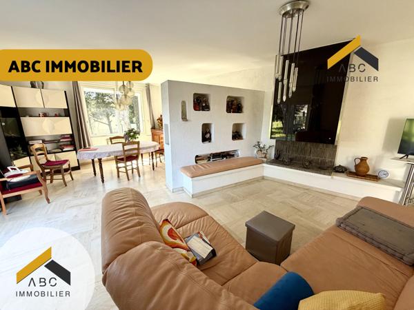 Orange (84100) Maison d'architecte avec très beau jardin
