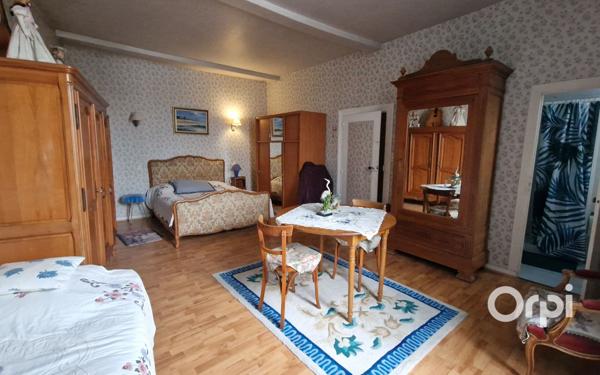 Maison à vendre    7 pièces •  Le Gua