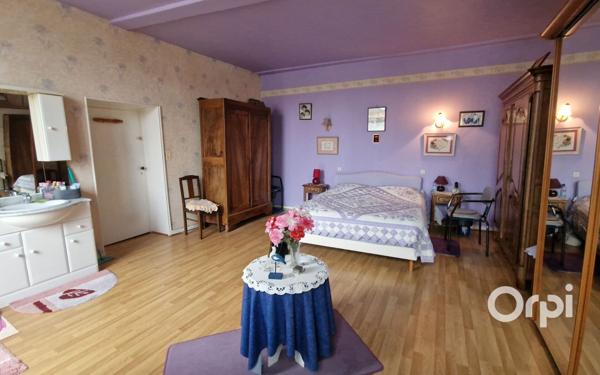 Maison à vendre    7 pièces •  Le Gua