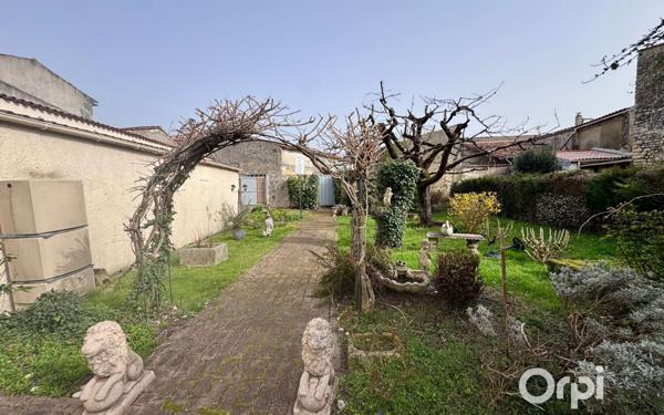 Maison à vendre    7 pièces •  Le Gua