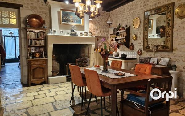 Maison à vendre    7 pièces •  Le Gua