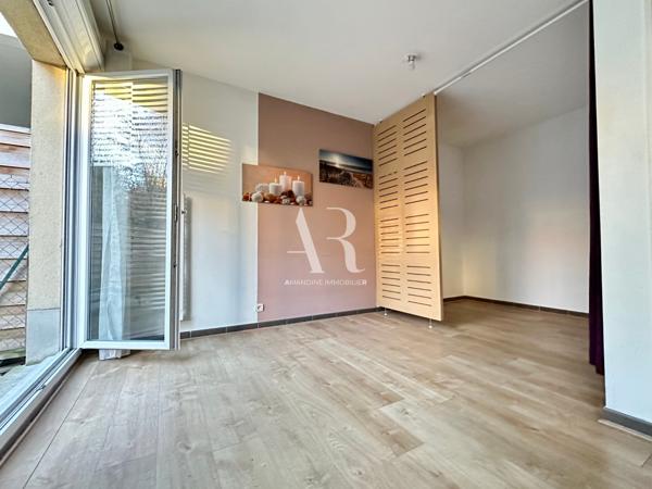 Noisy-le-Sec (93130) Studio en RDJ avec jardin privatif de 36m2 et parking
