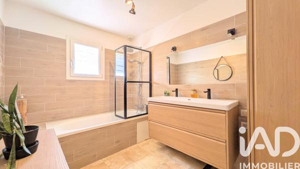 Maison à vendre 4 pièces 98 m² Solliès-Pont