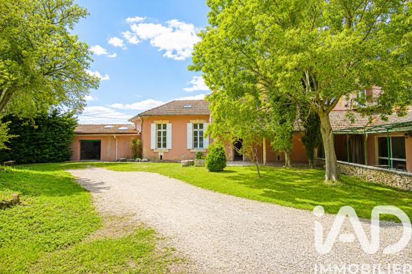 Maison à vendre 20 pièces 850 m² Fontaine-de-Vaucluse