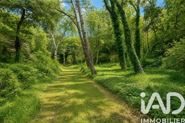 Maison à vendre 20 pièces 850 m² Fontaine-de-Vaucluse