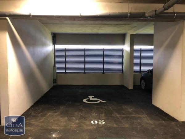 Location parking 12m²