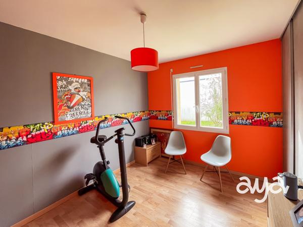 MAISON 128 M² + GRAND GARAGE 90 M² : IDÉAL PROJET, ACTIVITÉ OU INVESTISSEMENT