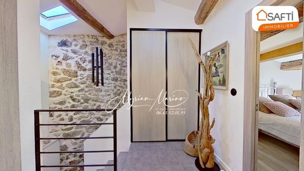 PLAN-DE-LA-TOUR, MAISON DE VILLAGE 125m2 ENTIÈREMENT CLIMATISÉE  AVEC TERRASSE