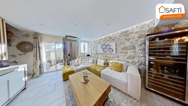 PLAN-DE-LA-TOUR, MAISON DE VILLAGE 125m2 ENTIÈREMENT CLIMATISÉE  AVEC TERRASSE