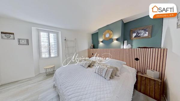 PLAN-DE-LA-TOUR, MAISON DE VILLAGE 125m2 ENTIÈREMENT CLIMATISÉE  AVEC TERRASSE