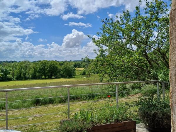 Située sur la commune de Roussennac , à 8 mn de Rignac et 30mn de Rodez.