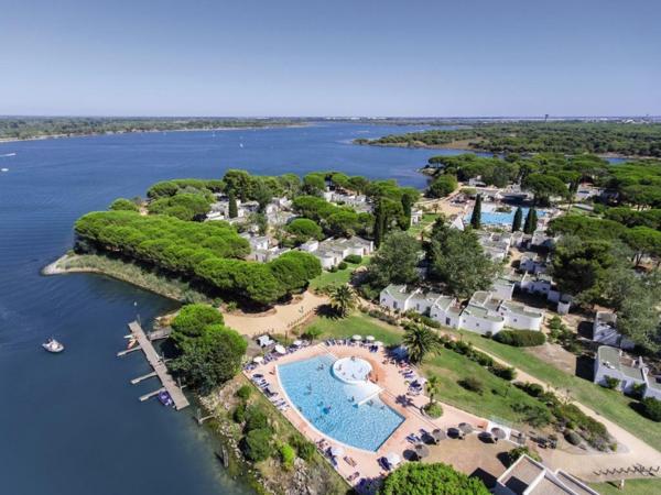 INVESTISSEMENT LOCATIF  LA GRANDE-MOTTE  Résidence Belambra Club Presqu'île du Ponant**** - 6.12% de rentabilité