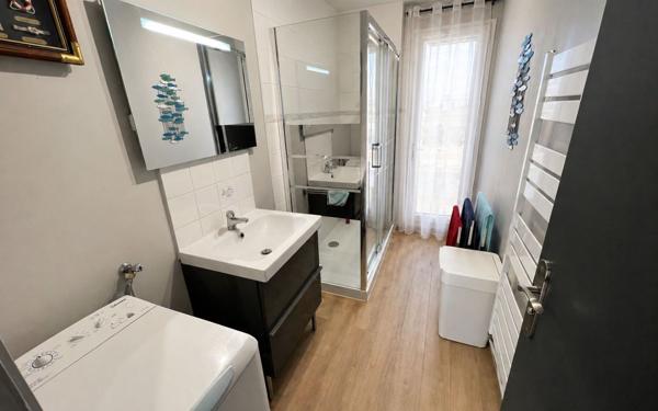Appartement à vendre    2 pièces • 43,99 m2 Sanary-sur-Mer