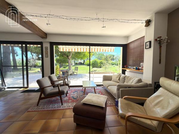 TOESCHI IMMOBILIER vous propose cette magnifique propriété de charme a