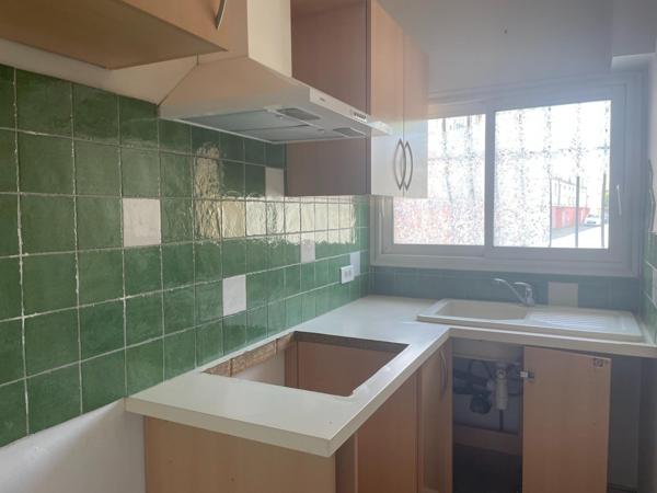 Maison de ville avec garage et jardin