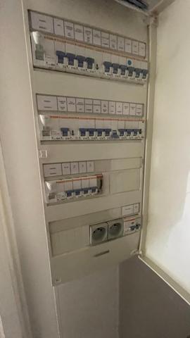 Maison de ville avec garage et jardin