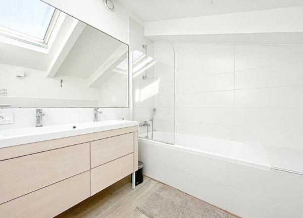 Appartement à vendre    2 pièces •  Cannes