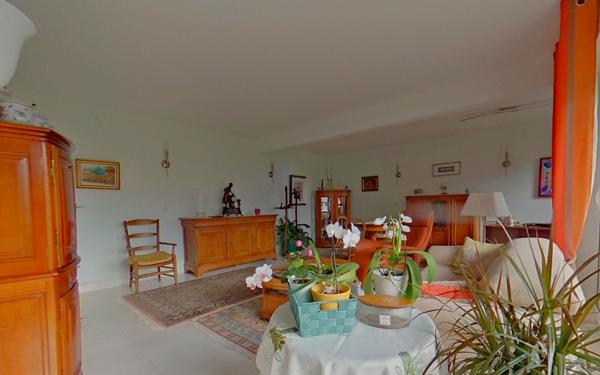 Appartement à vendre    5 pièces • 110,84 m2 Montmorency