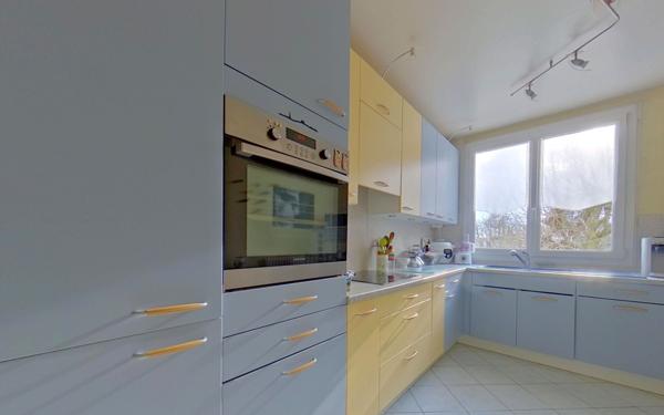 Appartement à vendre    5 pièces • 110,84 m2 Montmorency