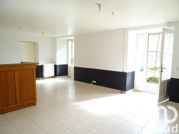 Maison à vendre 6 pièces 131 m² Sainte-Croix-de-Mareuil