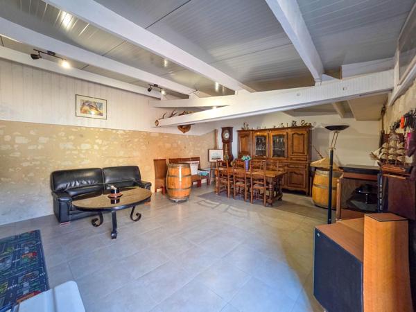 Jolie maison ancienne avec dépendances !