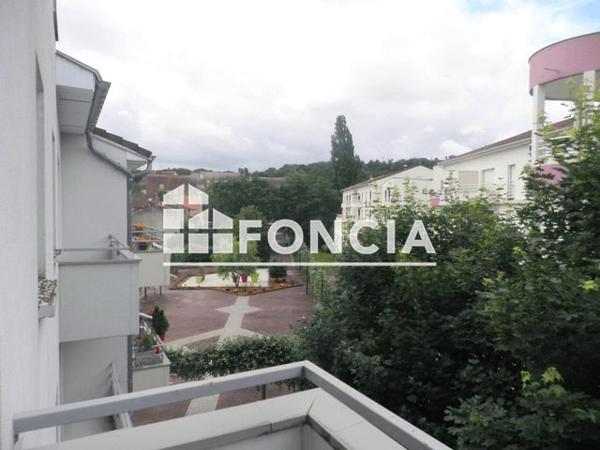 Location Studio 30.74 m² - 17 PLACE JEANNON L'ARBALETRIER Villers Les Nancy 54600