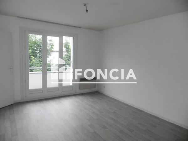 Location Studio 30.74 m² - 17 PLACE JEANNON L'ARBALETRIER Villers Les Nancy 54600