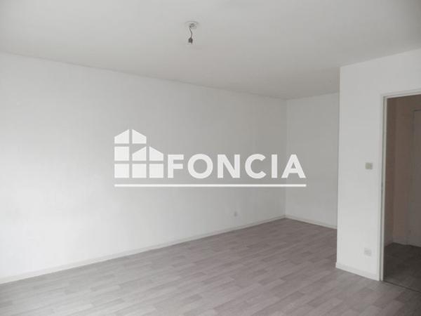 Location Studio 30.74 m² - 17 PLACE JEANNON L'ARBALETRIER Villers Les Nancy 54600