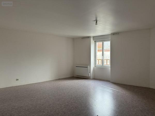 Immeuble à vendre à Chemillé-en-Anjou dans le Maine-et-Loire (49120), ref : 49058-1544