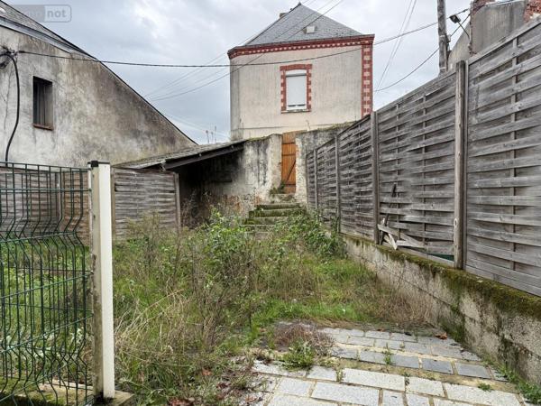 Immeuble à vendre à Chemillé-en-Anjou dans le Maine-et-Loire (49120), ref : 49058-1544