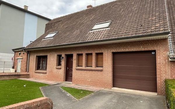 Maison à vendre    5 pièces • 259 m2 Hazebrouck