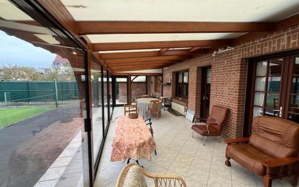 Maison à vendre    5 pièces • 259 m2 Hazebrouck
