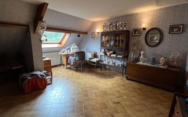 Maison à vendre    5 pièces • 259 m2 Hazebrouck