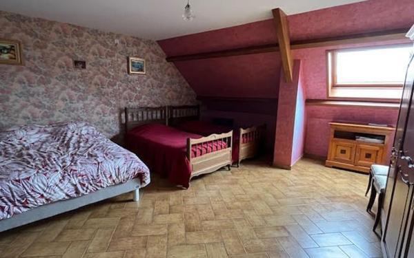 Maison à vendre    5 pièces • 259 m2 Hazebrouck