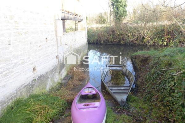 Maison en pierre, très lumineuse,  quatre chambres et plus, grands volumes, proche commodités et bord de conche !!