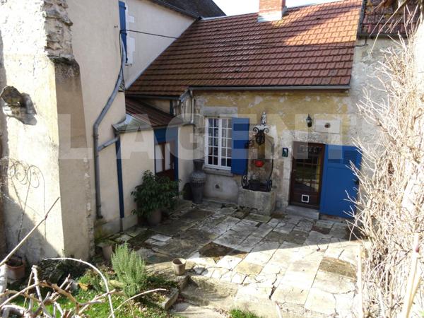 CHARMANTE MAISON BOURGEOISE