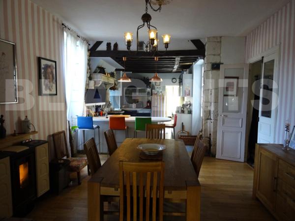 CHARMANTE MAISON BOURGEOISE