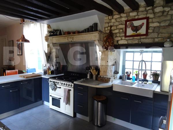 CHARMANTE MAISON BOURGEOISE