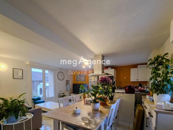 Immeuble à JOUY, 28300 - 265m²