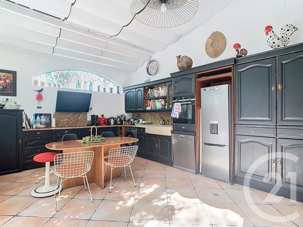 Appartement F3 à vendre  3 pièces - 164,53 m2 PERPIGNAN - 66