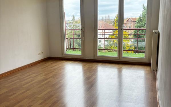 Appartement à vendre    3 pièces • 69,48 m2 Compiègne