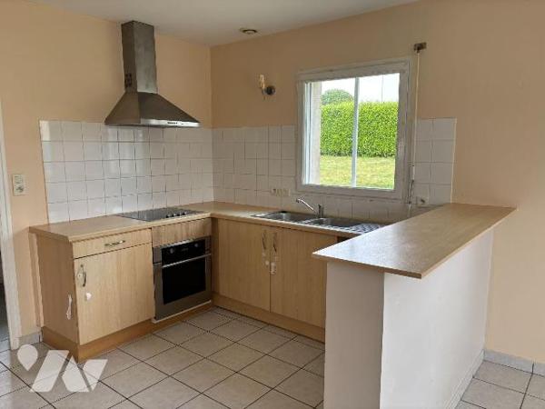 Maison a Vendre à BRIEC, en Finistère Sud (29), au Coeur du Bourg, Maison Contemporaine compren...