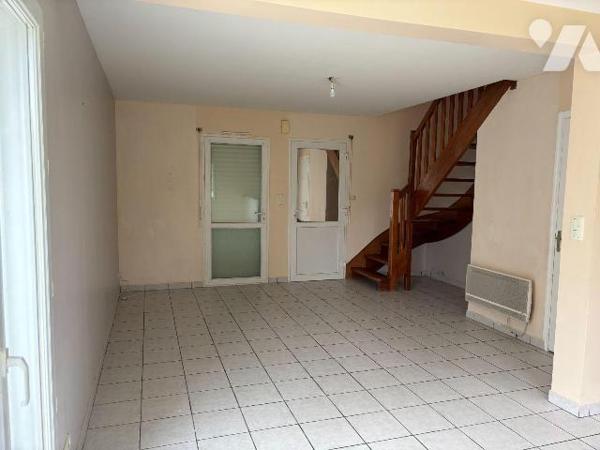 Maison a Vendre à BRIEC, en Finistère Sud (29), au Coeur du Bourg, Maison Contemporaine compren...