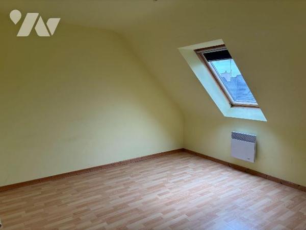 Maison a Vendre à BRIEC, en Finistère Sud (29), au Coeur du Bourg, Maison Contemporaine compren...