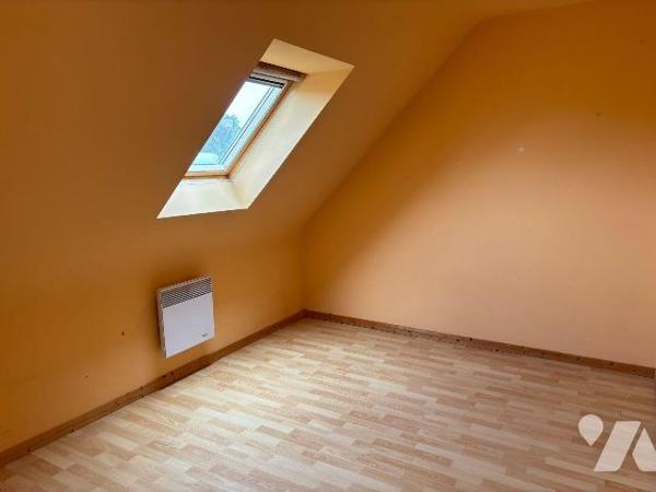 Maison a Vendre à BRIEC, en Finistère Sud (29), au Coeur du Bourg, Maison Contemporaine compren...