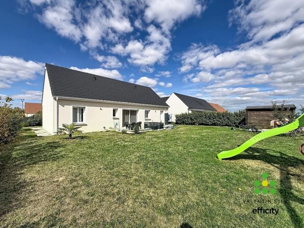 Maison
         4 pièces
        - 87 m² Exclusivité 214 000 € *