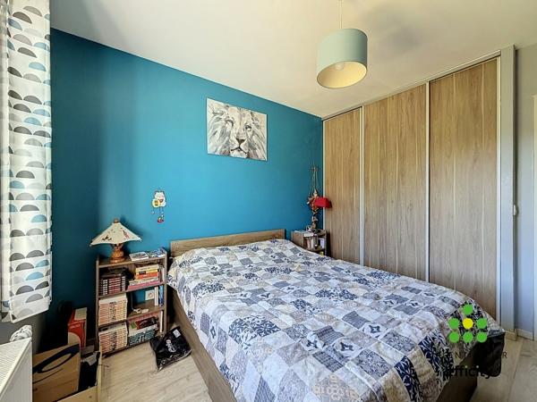 Maison
         4 pièces
        - 87 m² Exclusivité 214 000 € *