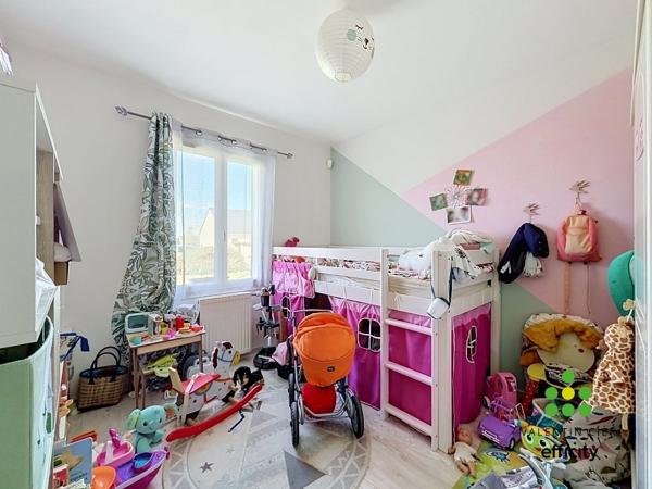 Maison
         4 pièces
        - 87 m² Exclusivité 214 000 € *