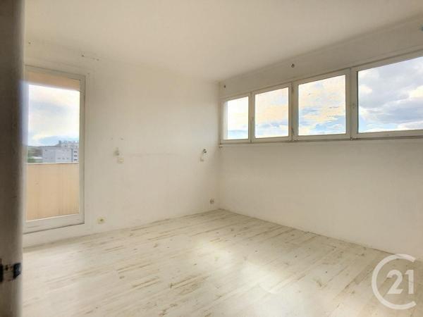 Appartement F3 à vendre  3 pièces - 95,02 m2 SENS - 89